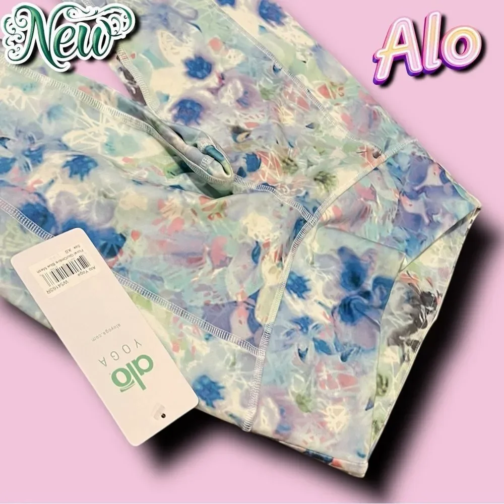 NWT ALO Yoga Runway Pant - XS - Floral Camo/Blue Mesh